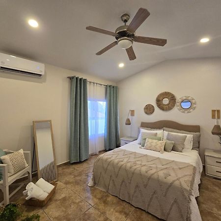 Rooi Santo Residence Палм Бийч Екстериор снимка