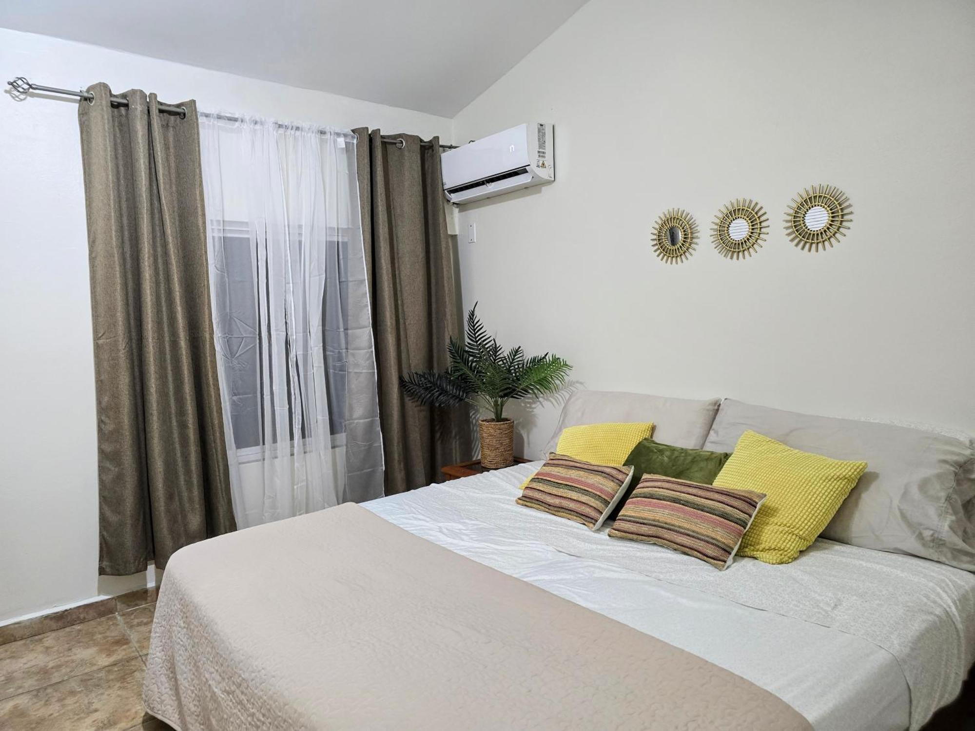 Rooi Santo Residence Палм Бийч Екстериор снимка